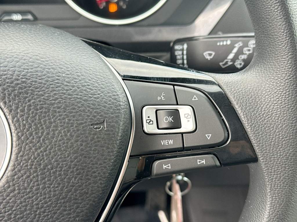 Thumbnail: 2021 Volkswagen Tiguan - 37