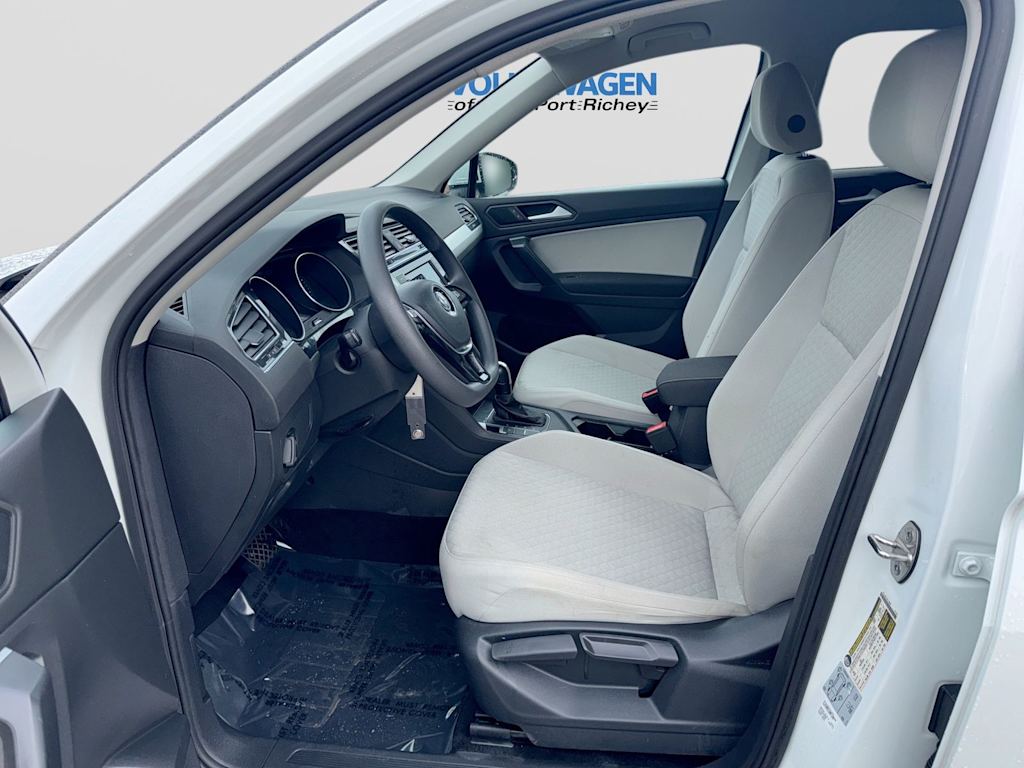Thumbnail: 2021 Volkswagen Tiguan - 12