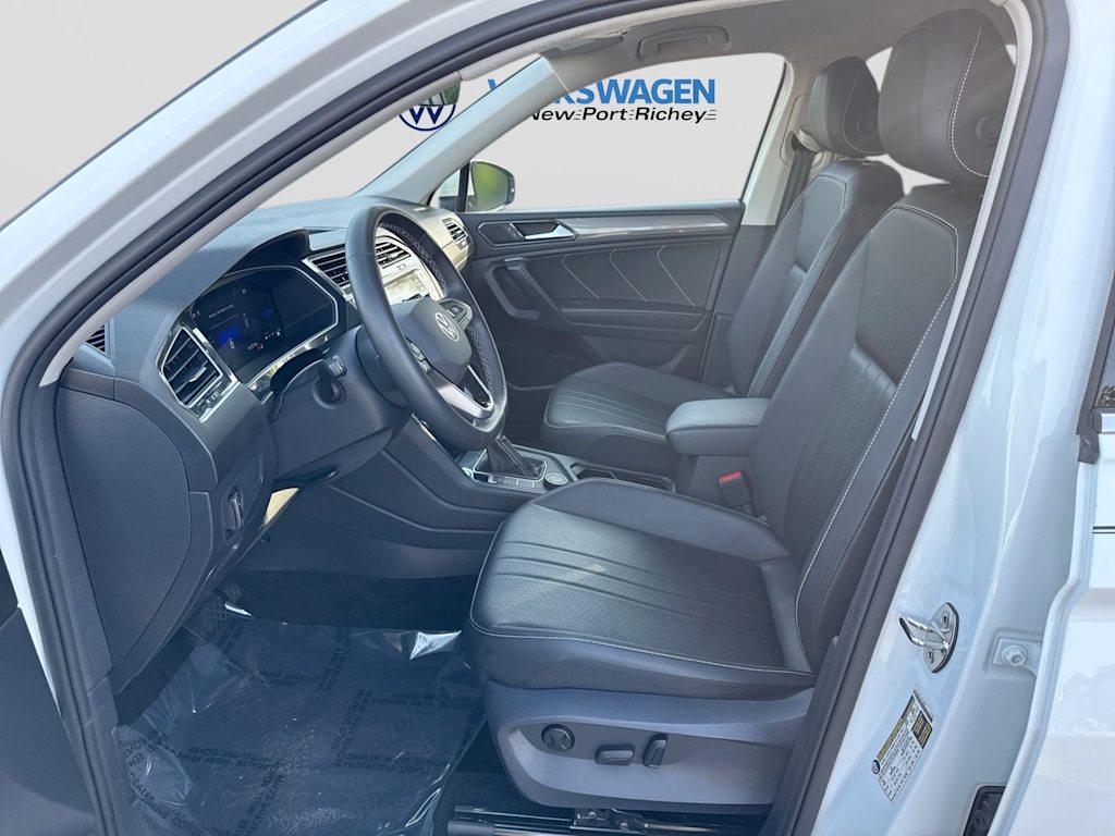 Thumbnail: 2024 Volkswagen Tiguan - 12