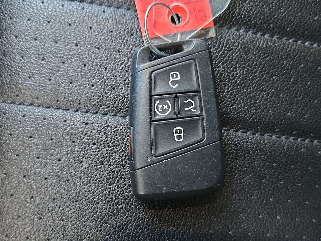 Thumbnail: 2022 Volkswagen Tiguan - 18