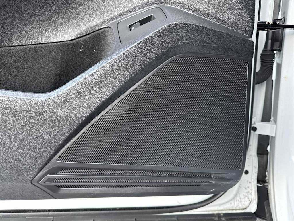 Thumbnail: 2024 Volkswagen Tiguan - 40