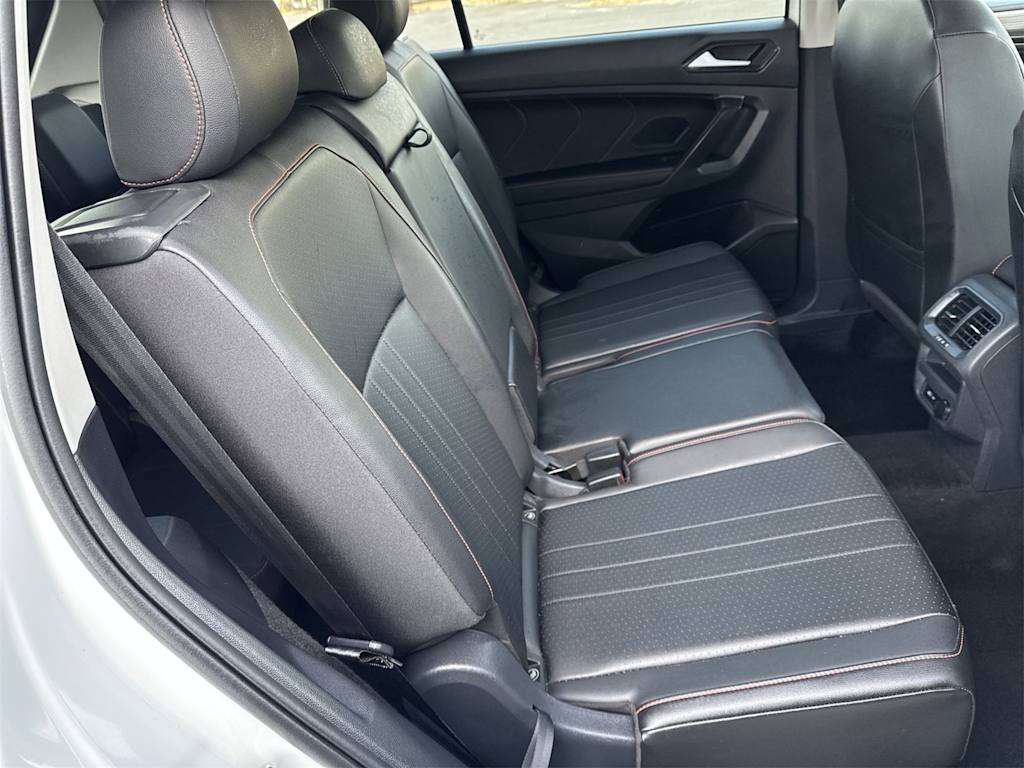 Thumbnail: 2024 Volkswagen Tiguan - 31