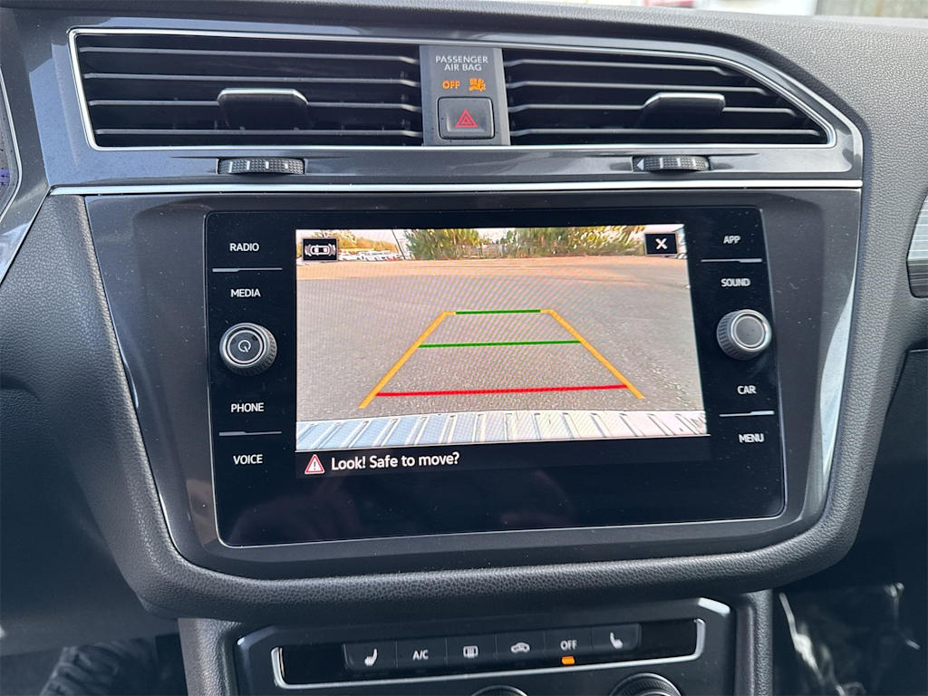 Thumbnail: 2024 Volkswagen Tiguan - 38