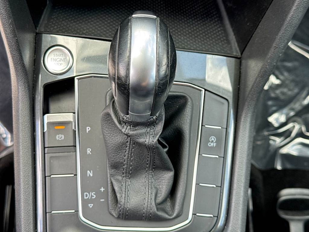 Thumbnail: 2019 Volkswagen Tiguan - 15