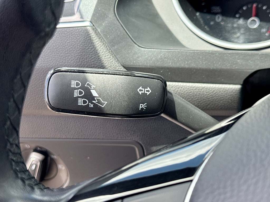 Thumbnail: 2019 Volkswagen Tiguan - 38
