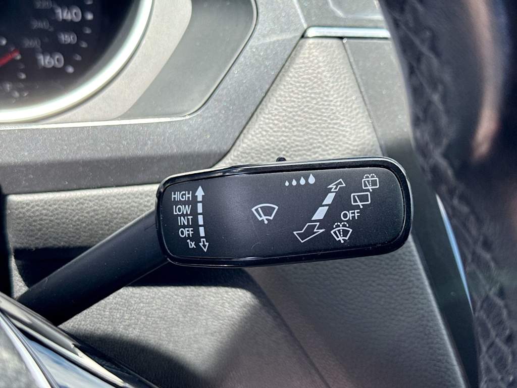 Thumbnail: 2019 Volkswagen Tiguan - 37