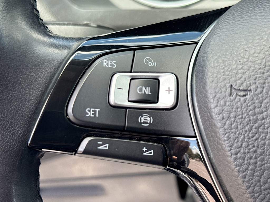 Thumbnail: 2019 Volkswagen Tiguan - 35