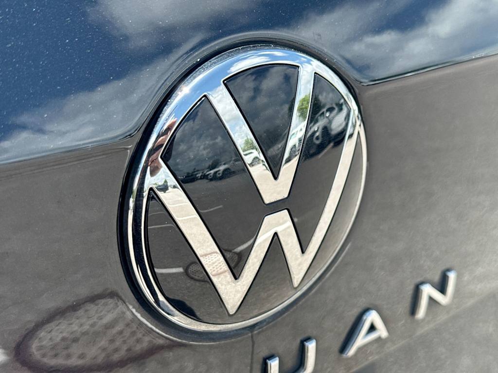 Thumbnail: 2022 Volkswagen Tiguan - 7