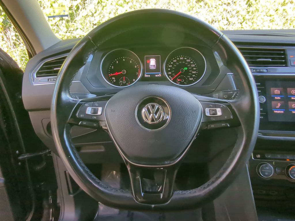 Thumbnail: 2018 Volkswagen Tiguan - 13