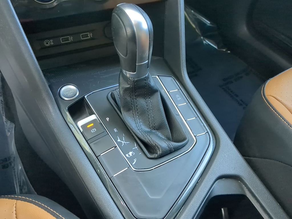 Thumbnail: 2018 Volkswagen Tiguan - 15