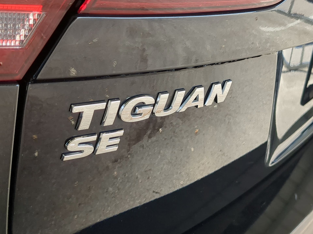 Thumbnail: 2018 Volkswagen Tiguan - 24