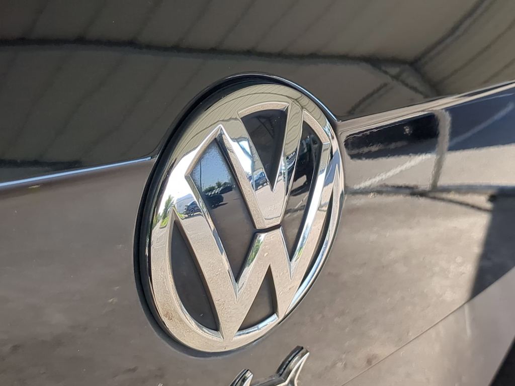 Thumbnail: 2018 Volkswagen Tiguan - 7