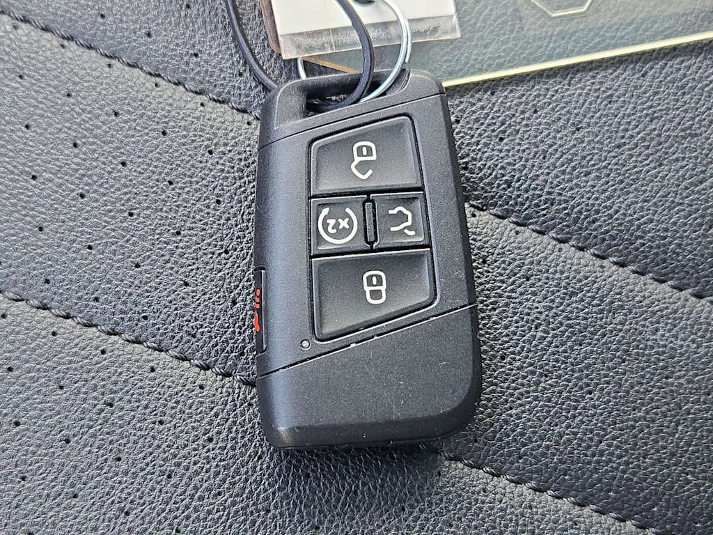 Thumbnail: 2022 Volkswagen Tiguan - 27