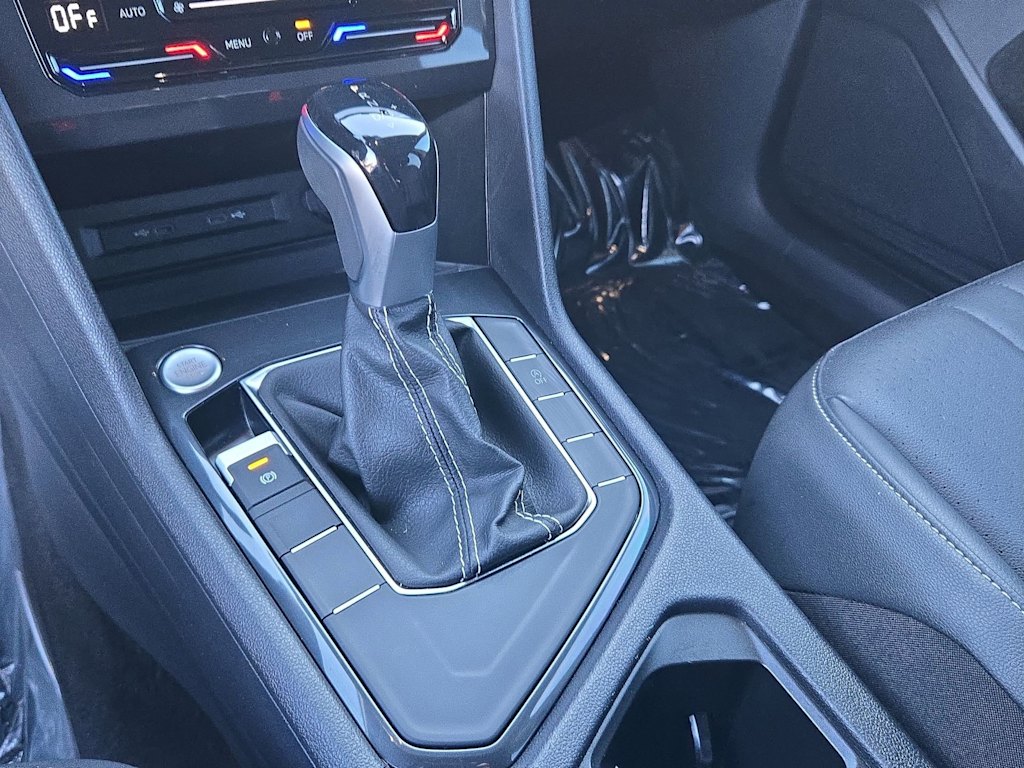 Thumbnail: 2023 Volkswagen Tiguan - 34