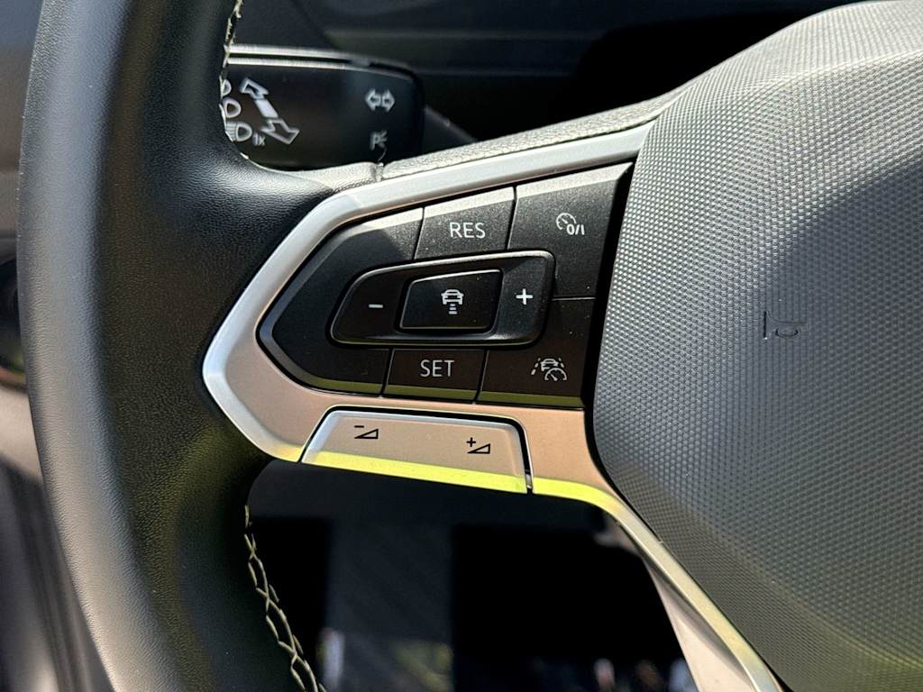 Thumbnail: 2023 Volkswagen Tiguan - 36