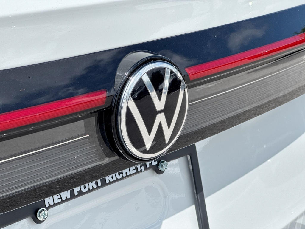 Thumbnail: 2025 Volkswagen Taos - 7