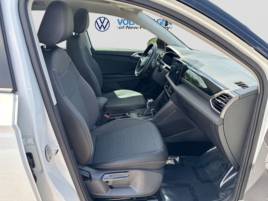 Thumbnail: 2025 Volkswagen Taos - 35