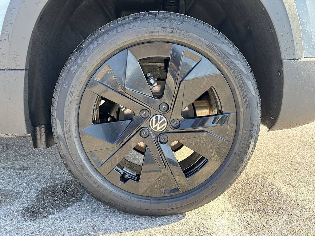 Thumbnail: 2026 Volkswagen Taos - 8