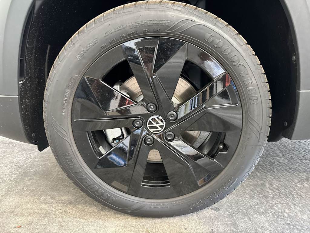 Thumbnail: 2026 Volkswagen Taos - 8