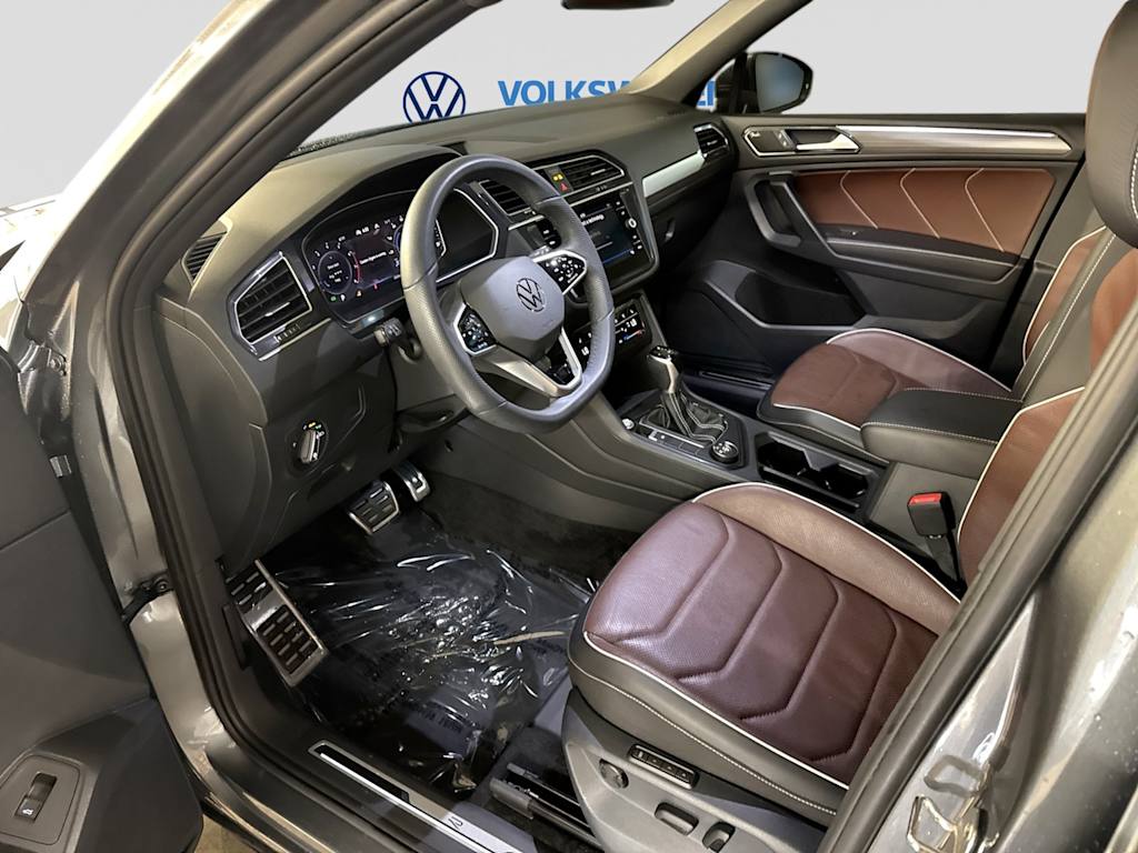 Thumbnail: 2024 Volkswagen Tiguan - 10