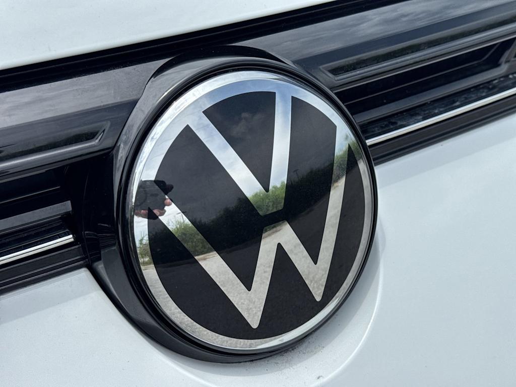 Thumbnail: 2025 Volkswagen Taos - 7