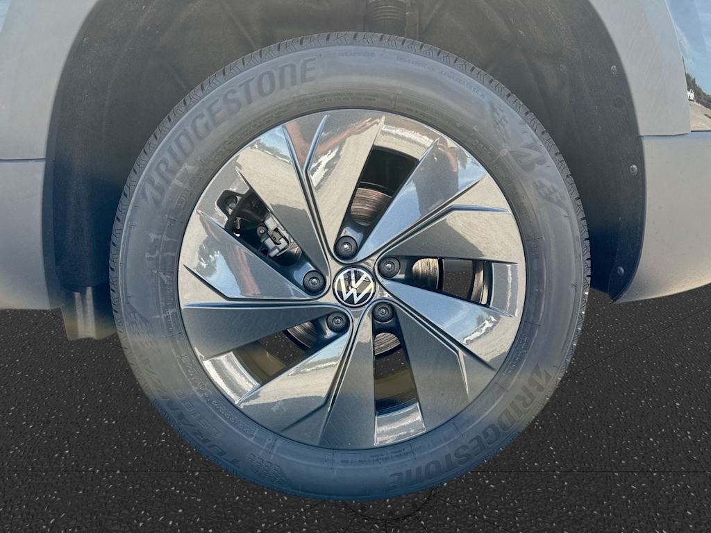 Thumbnail: 2026 Volkswagen Taos - 8