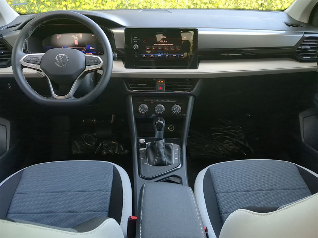 Thumbnail: 2025 Volkswagen Taos - 9