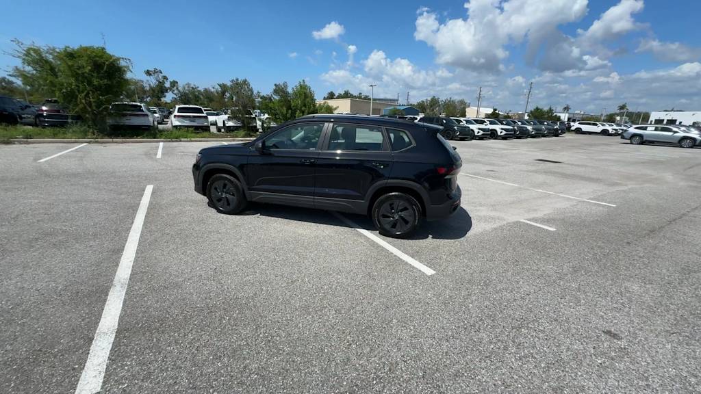 Thumbnail: 2026 Volkswagen Taos - 21