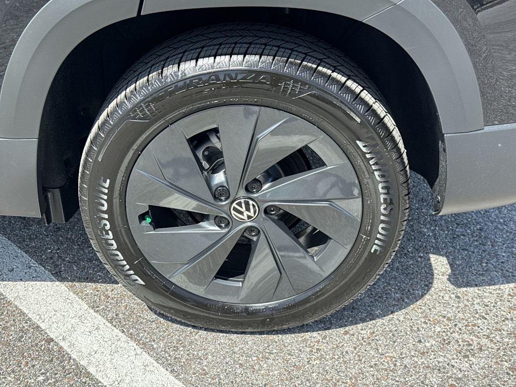 Thumbnail: 2026 Volkswagen Taos - 8
