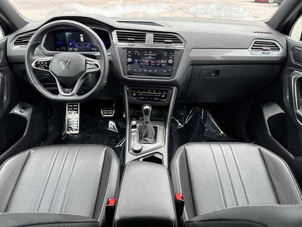 Thumbnail: 2022 Volkswagen Tiguan - 10