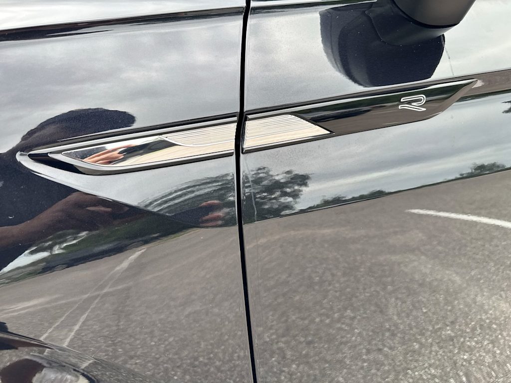 Thumbnail: 2022 Volkswagen Tiguan - 23