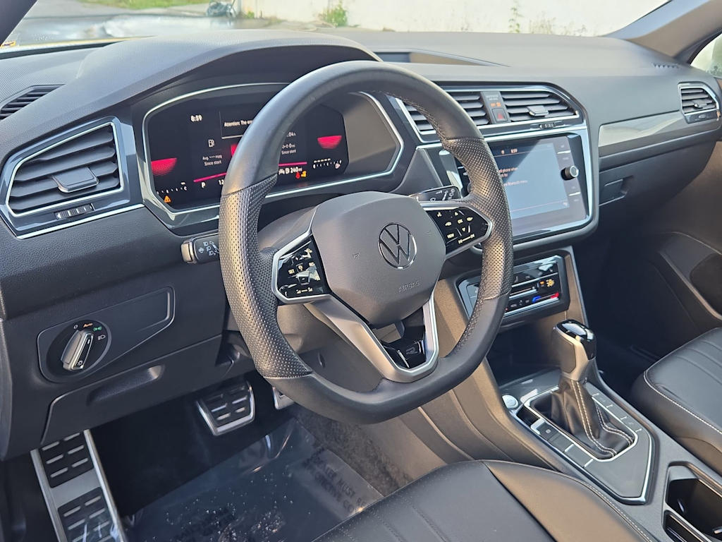 Thumbnail: 2023 Volkswagen Tiguan - 2