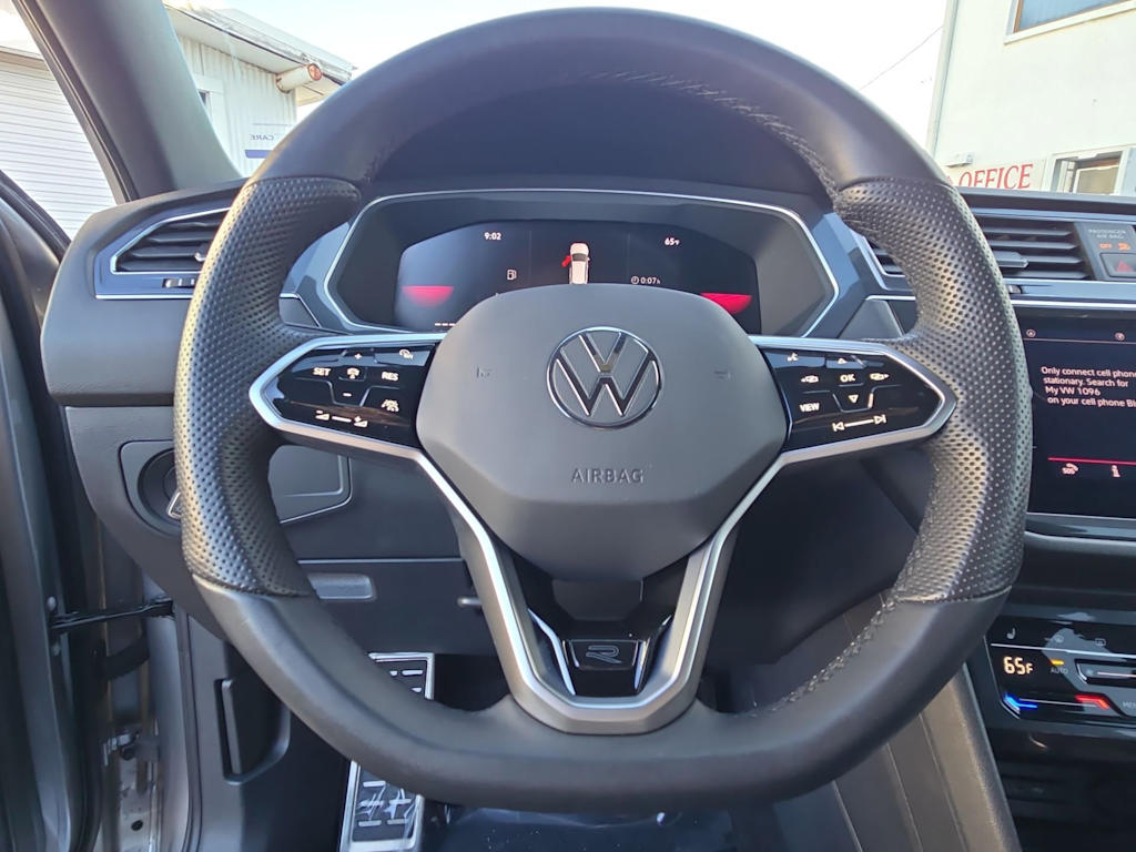Thumbnail: 2023 Volkswagen Tiguan - 13