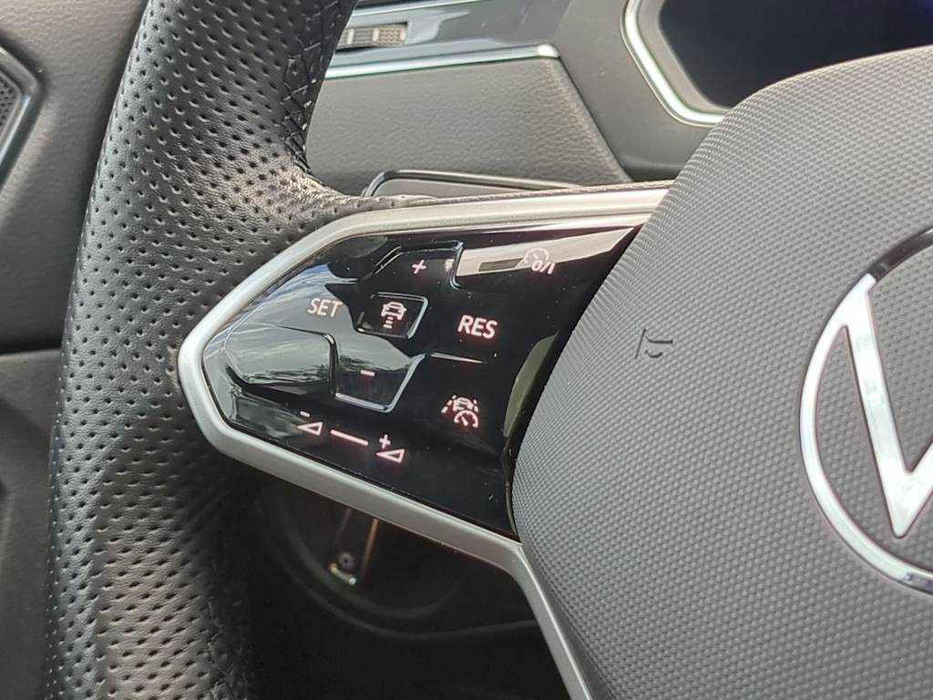 Thumbnail: 2023 Volkswagen Tiguan - 32