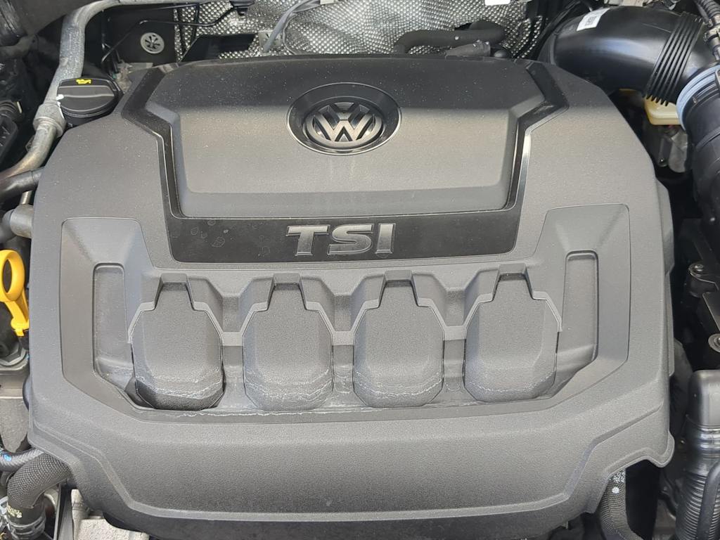 Thumbnail: 2023 Volkswagen Tiguan - 9