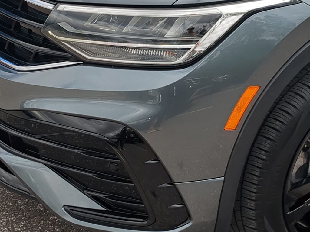 Thumbnail: 2023 Volkswagen Tiguan - 24