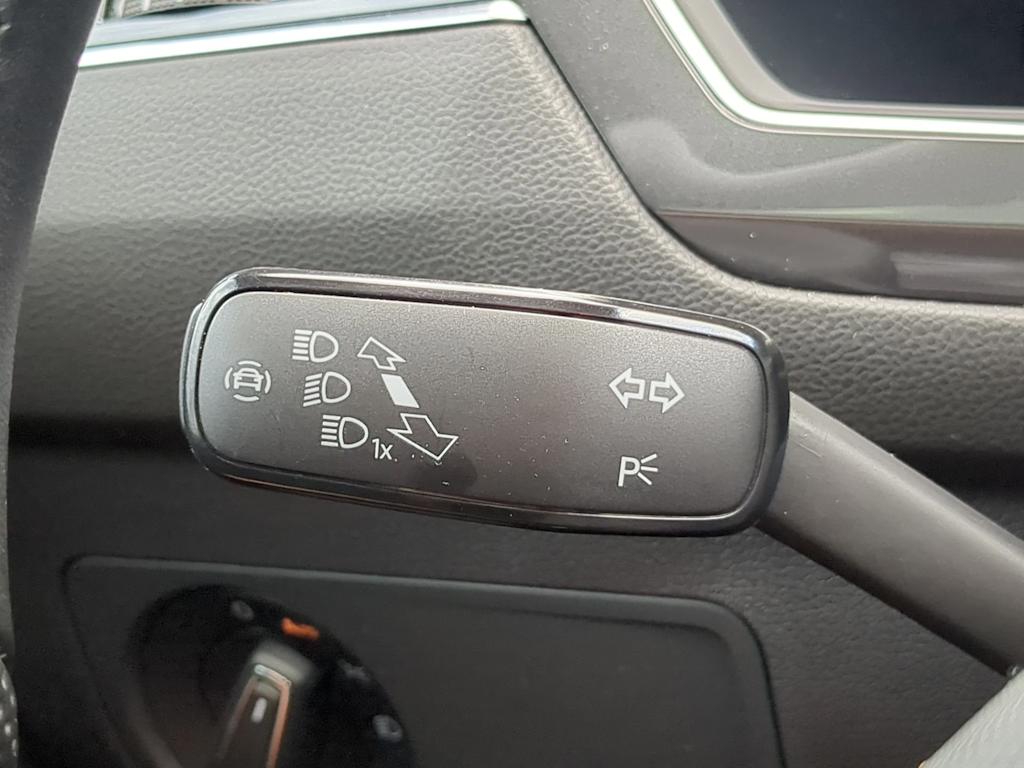 Thumbnail: 2023 Volkswagen Tiguan - 35