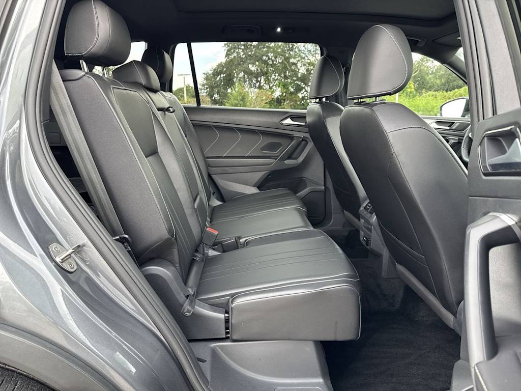 Thumbnail: 2024 Volkswagen Tiguan - 33