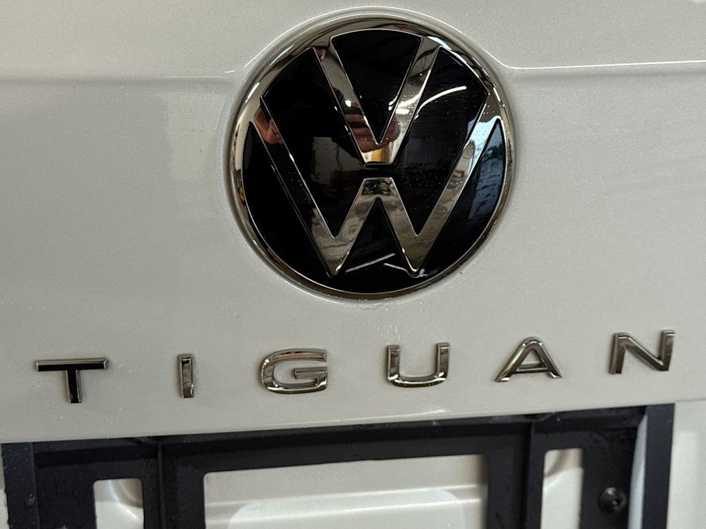 Thumbnail: 2024 Volkswagen Tiguan - 31