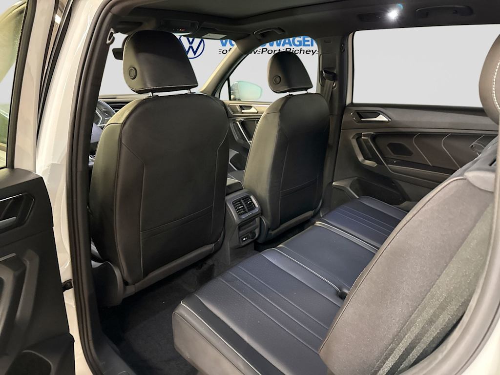 Thumbnail: 2024 Volkswagen Tiguan - 12