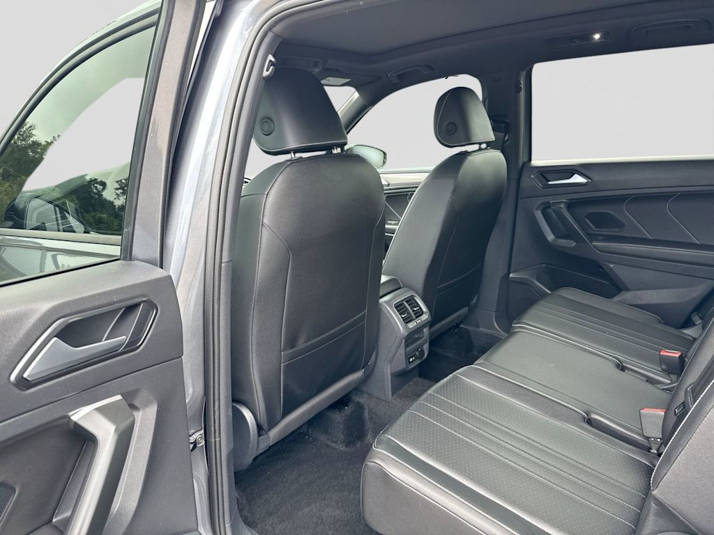 Thumbnail: 2024 Volkswagen Tiguan - 13
