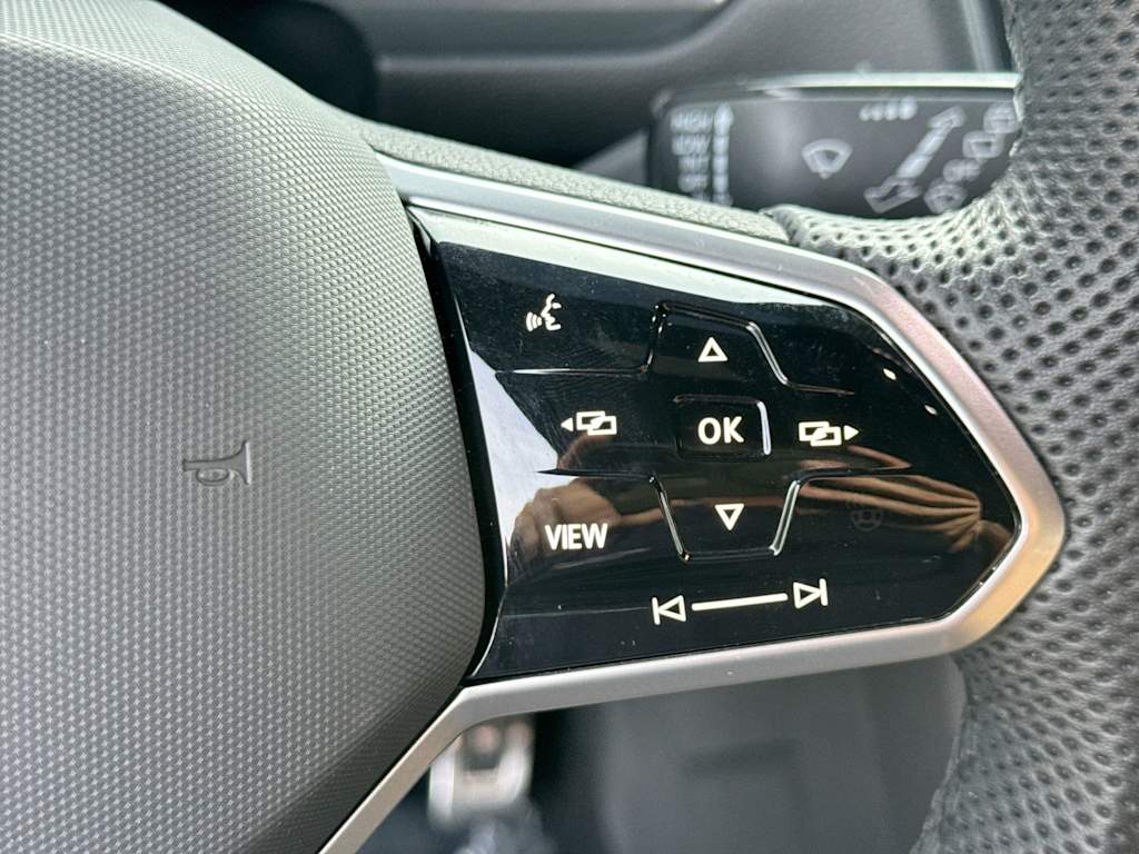 Thumbnail: 2024 Volkswagen Tiguan - 37