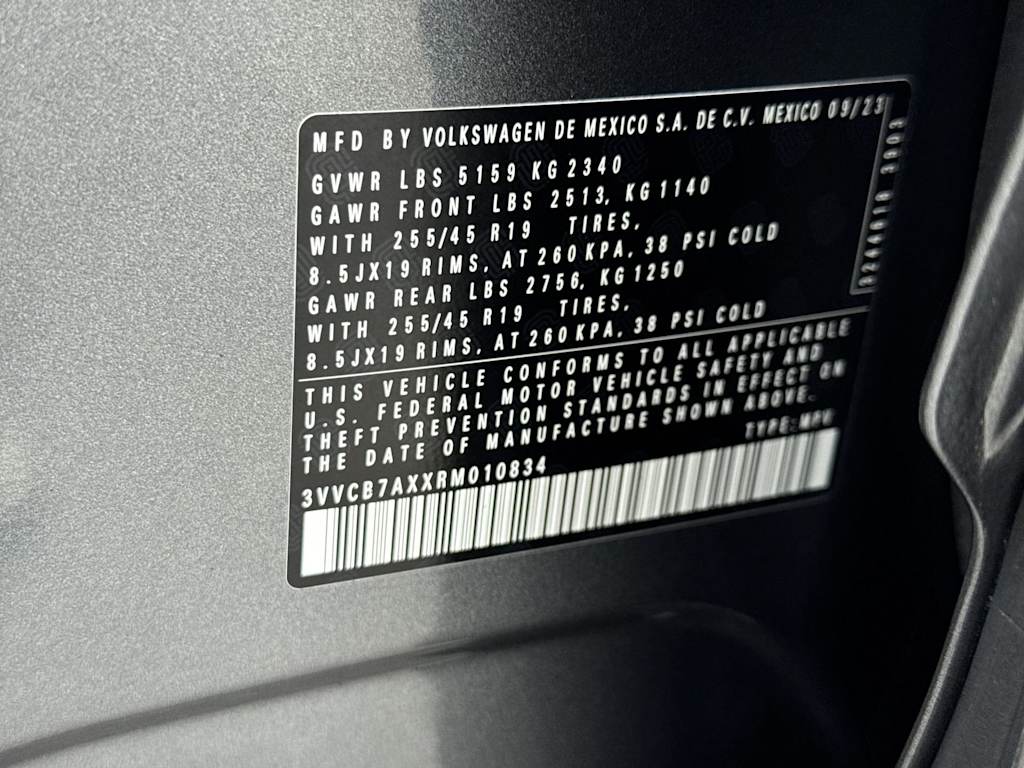 Thumbnail: 2024 Volkswagen Tiguan - 17