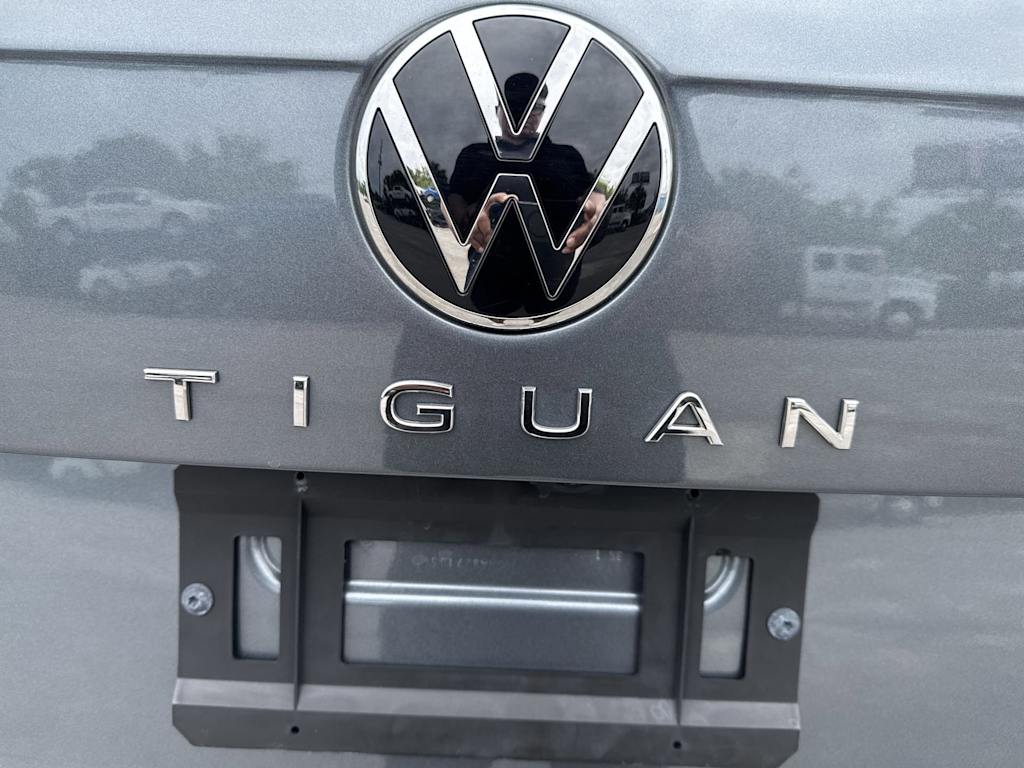Thumbnail: 2024 Volkswagen Tiguan - 21