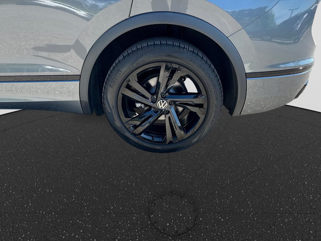 Thumbnail: 2024 Volkswagen Tiguan - 8