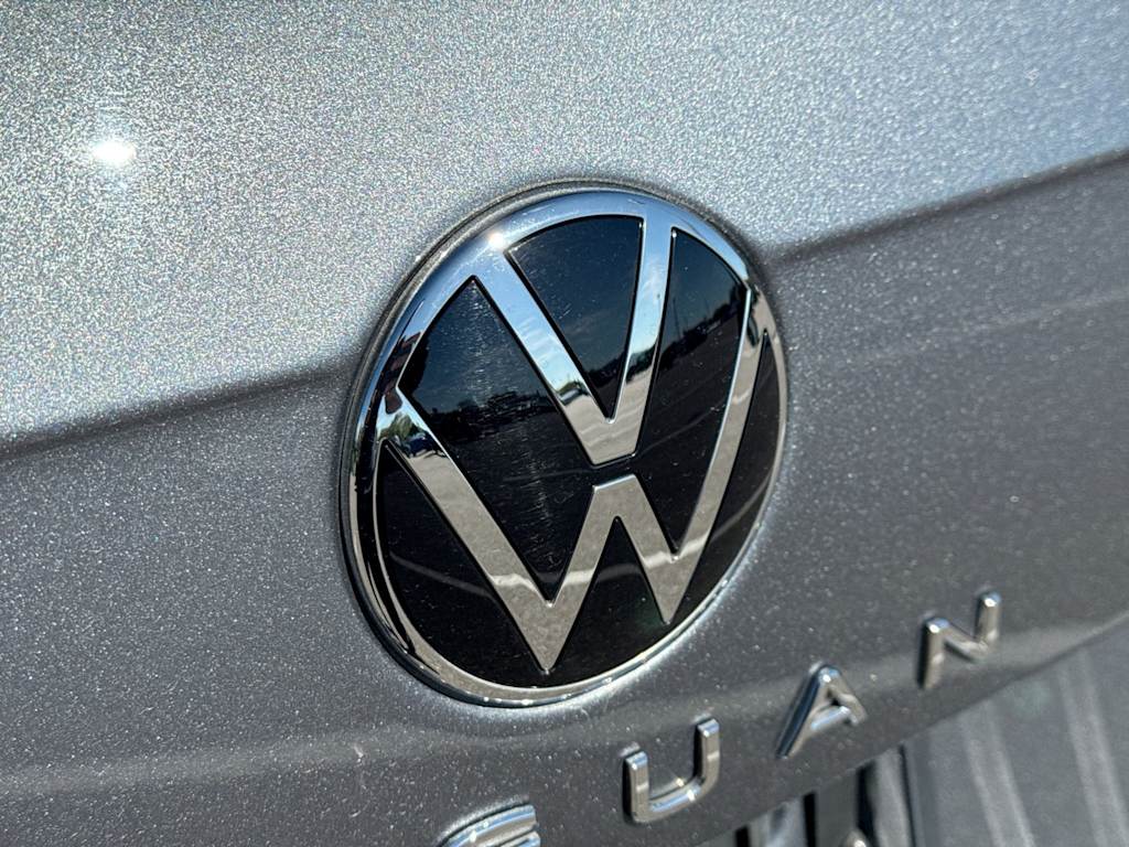Thumbnail: 2024 Volkswagen Tiguan - 7