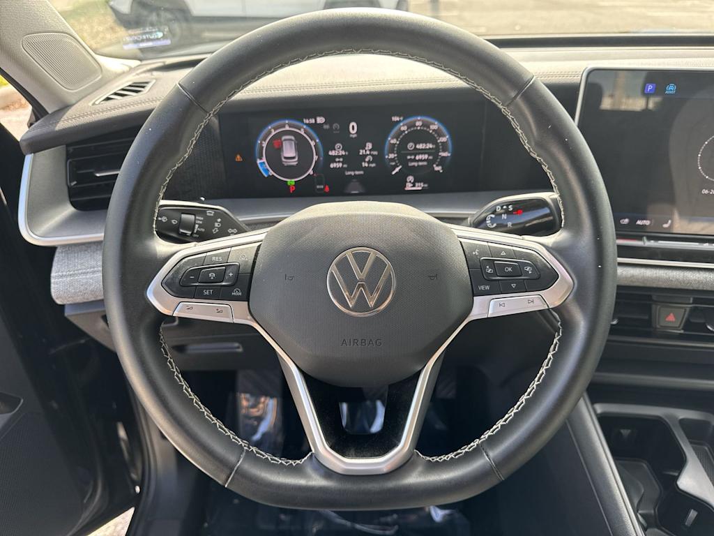 Thumbnail: 2025 Volkswagen Tiguan - 10