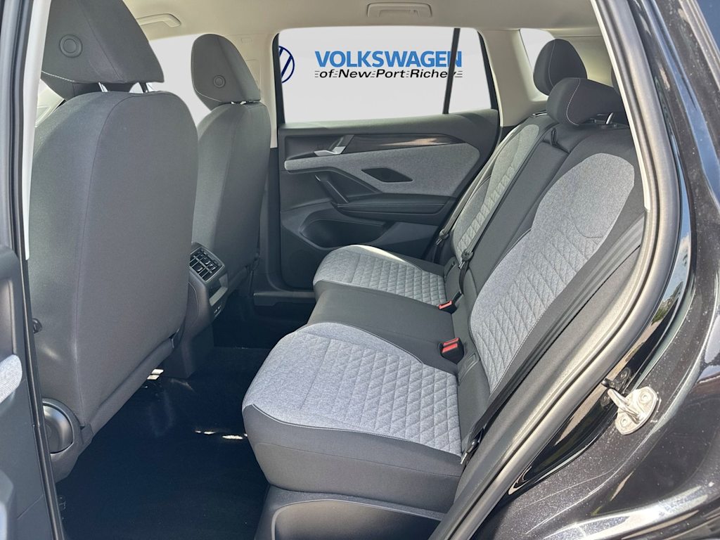Thumbnail: 2025 Volkswagen Tiguan - 23