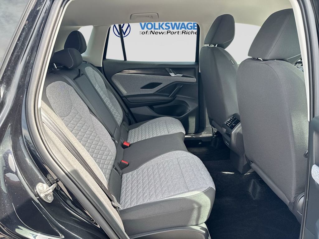 Thumbnail: 2025 Volkswagen Tiguan - 24