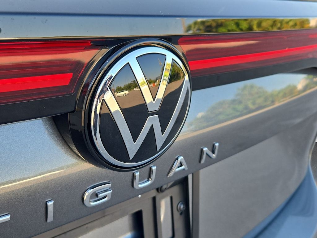Thumbnail: 2025 Volkswagen Tiguan - 6